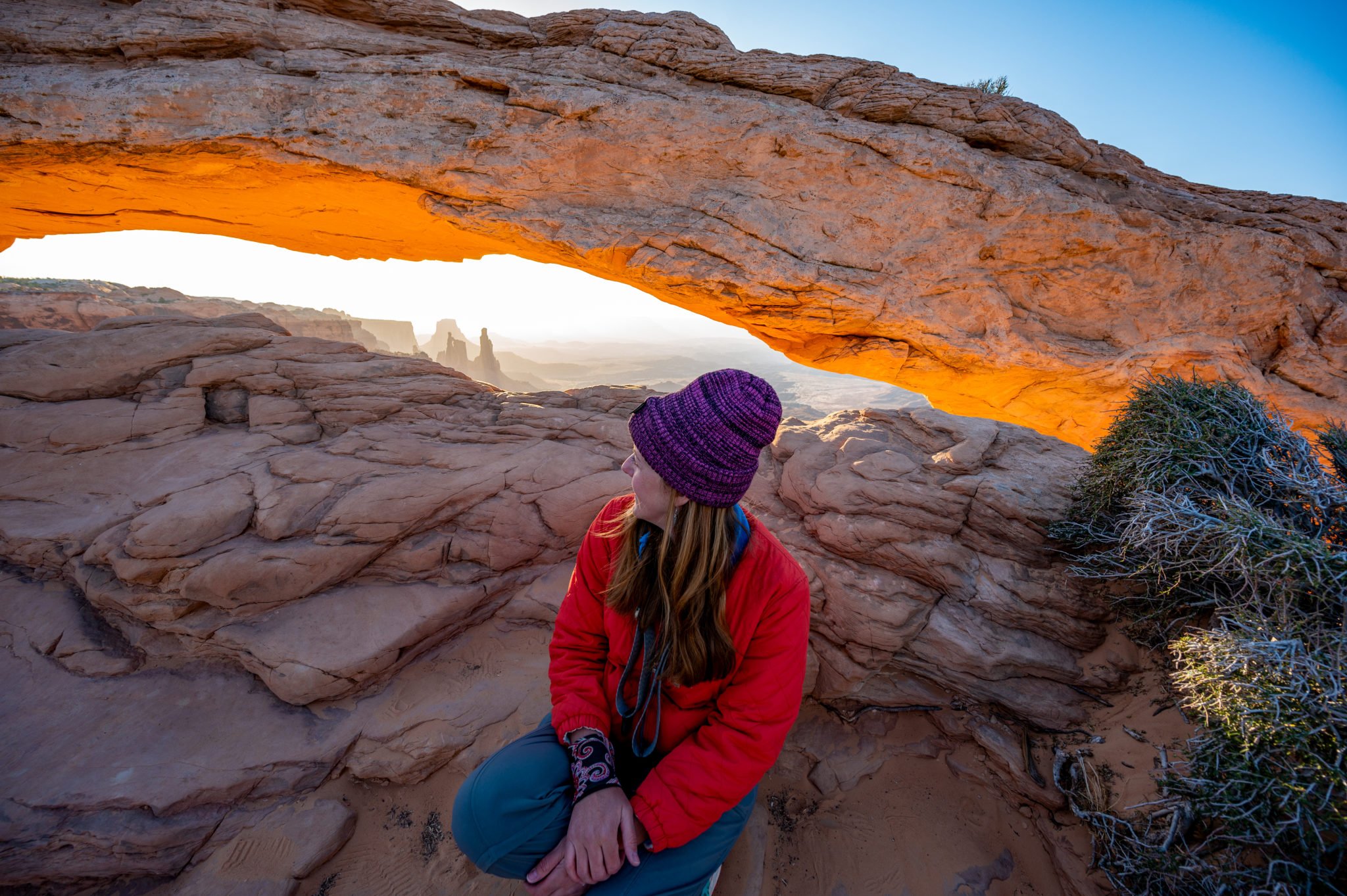 mesa-arch-at-sunrise-a-photographer-s-experience-travelffeine