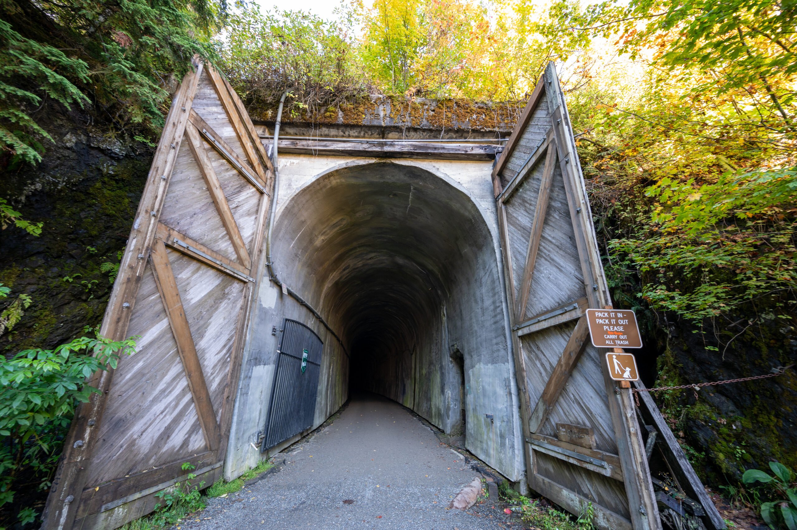 The Historic Snoqualmie Tunnel: A Spooky Adventure! - Travelffeine